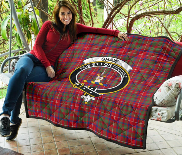 Tartanclans Premium Quilt, Shaw Red Modern Tartan Quilt - Image 3