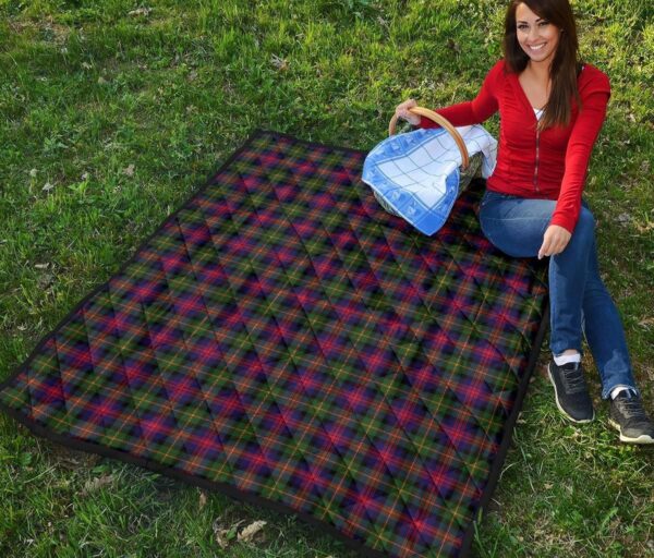 Tartanclans Premium Quilt, Logan Modern Tartan Quilt - Image 2