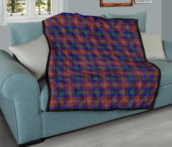 Tartanclans Premium Quilt, Chisholm Hunting Modern Tartan Quilt - Image 9