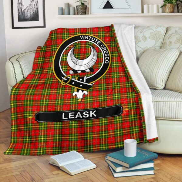 Leask Crest Tartan Blanket, 3 Sizes - Image 2