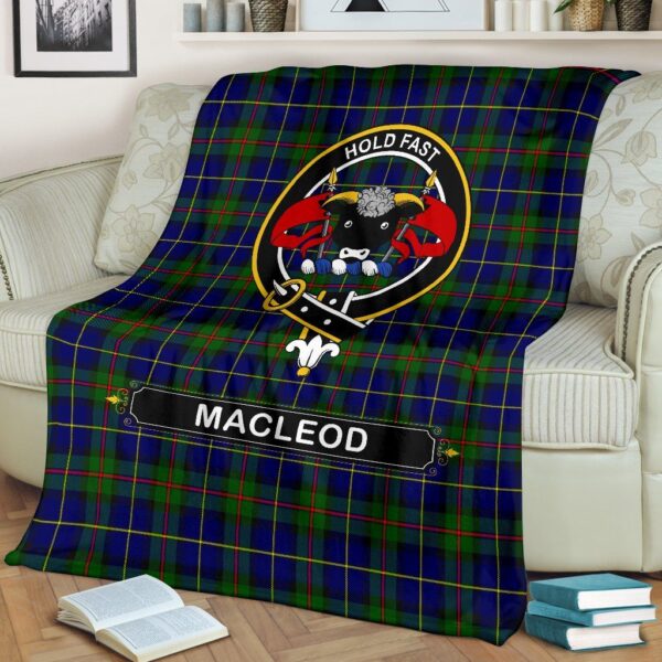 MacLeod Crest Tartan Blanket, 3 Sizes - Image 3