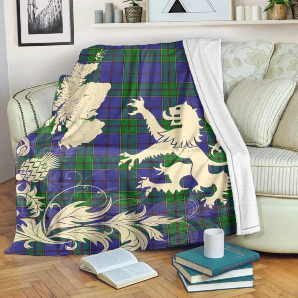 Strachan Clan Blanket, Scottish Tartan Strachan Clans Blanket Thistle Map Style - Image 5