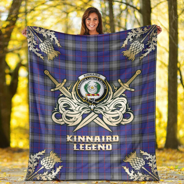 Kinnaird Clan Blanket, Scottish Tartan Kinnaird Clans Premium Blanket Gold Crest Style - Image 2