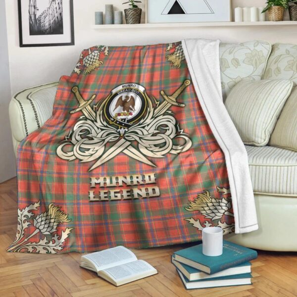 Munro Ancient Clan Blanket, Scottish Tartan Munro Ancient Clans Premium Blanket Gold Crest Style - Image 3