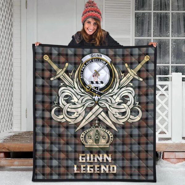 Gunn Weathered Clan Quilt, Scottish Tartan Gunn Weathered Clans Premium Quilt Legend Gold Royal Style