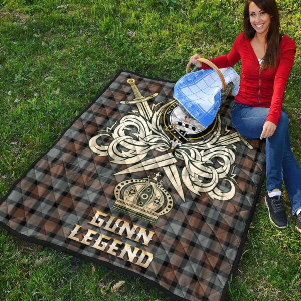 Gunn Weathered Clan Quilt, Scottish Tartan Gunn Weathered Clans Premium Quilt Legend Gold Royal Style - Image 4