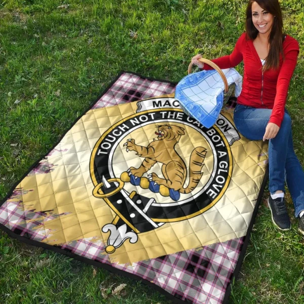 MacPherson Hunting Modern Clan Quilt, Scottish Tartan MacPherson Hunting Modern Clans Premium Quilt Scotland Gold Royal Style - Image 4