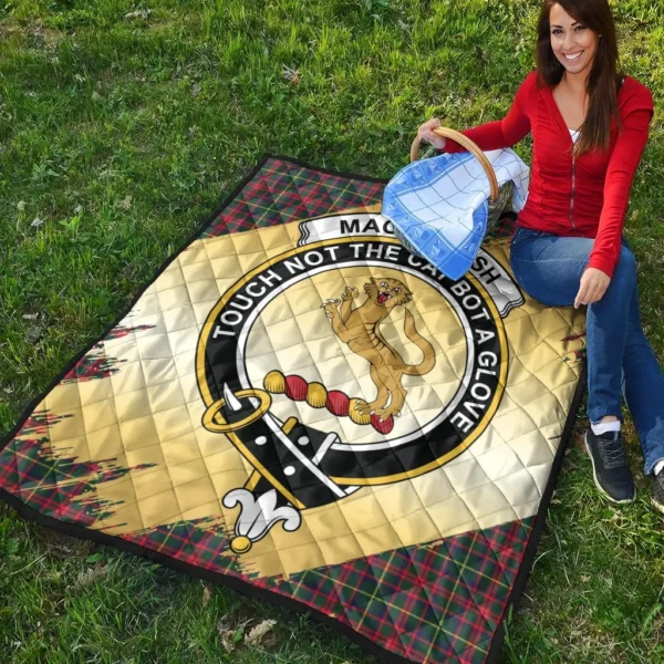 MacKintosh Hunting Modern Clan Quilt, Scottish Tartan MacKintosh Hunting Modern Clans Premium Quilt Scotland Gold Royal Style - Image 4