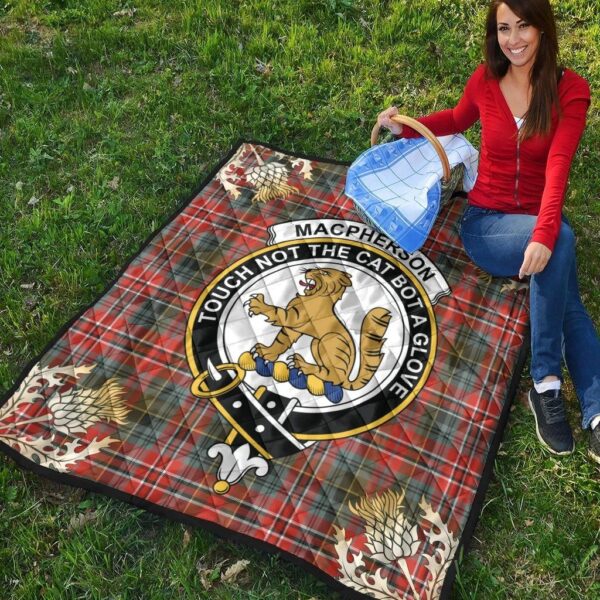 MacPherson Weathered Clan Quilt, Scottish Tartan MacPherson Weathered Clans Premium Quilt Thistle Gold Style - Image 4