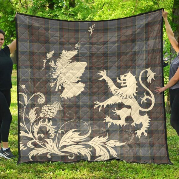 Outlander Fraser Clan Quilt, Scottish Tartan Outlander Fraser Clans Premium Quilt Lion Thistle Map Style