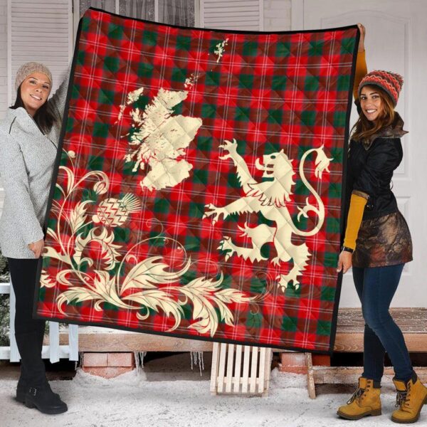 Chisholm Modern Clan Quilt, Scottish Tartan Chisholm Modern Clans Premium Quilt Lion Thistle Map Style - Image 2