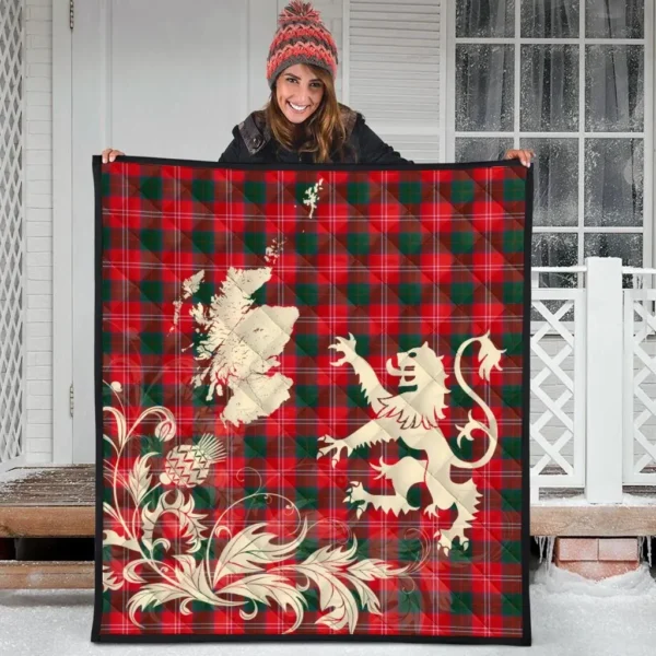 Chisholm Modern Clan Quilt, Scottish Tartan Chisholm Modern Clans Premium Quilt Lion Thistle Map Style - Image 3