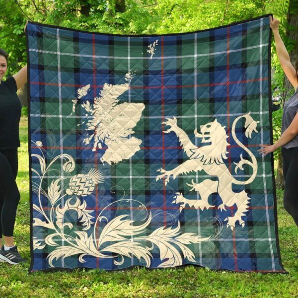 Davidson of Tulloch Clan Quilt, Scottish Tartan Davidson of Tulloch Clans Premium Quilt Lion Thistle Map Style