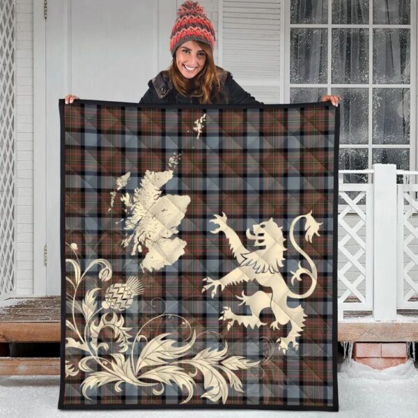 MacLaren Weathered Clan Quilt, Scottish Tartan MacLaren Weathered Clans Premium Quilt Lion Thistle Map Style - Image 3