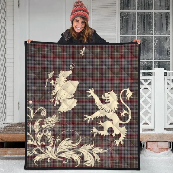 Nicolson Hunting Weathered Clan Quilt, Scottish Tartan Nicolson Hunting Weathered Clans Premium Quilt Lion Thistle Map Style - Image 3