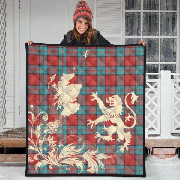 Dunbar Ancient Clan Quilt, Scottish Tartan Dunbar Ancient Clans Premium Quilt Lion Thistle Map Style - Image 3