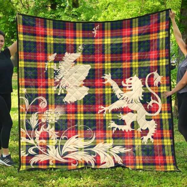 Buchanan Hunting Clan Quilt, Scottish Tartan Buchanan Hunting Clans Premium Quilt Lion Thistle Map Style