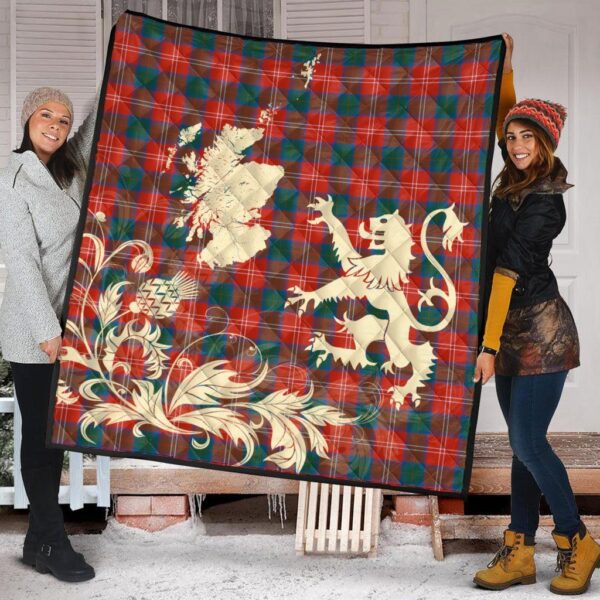 Chisholm Ancient Clan Quilt, Scottish Tartan Chisholm Ancient Clans Premium Quilt Lion Thistle Map Style - Image 2