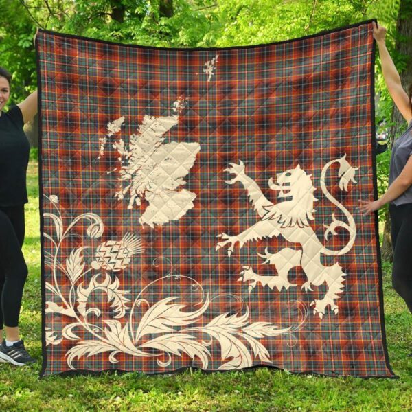 Innes Ancient Clan Quilt, Scottish Tartan Innes Ancient Clans Premium Quilt Lion Thistle Map Style