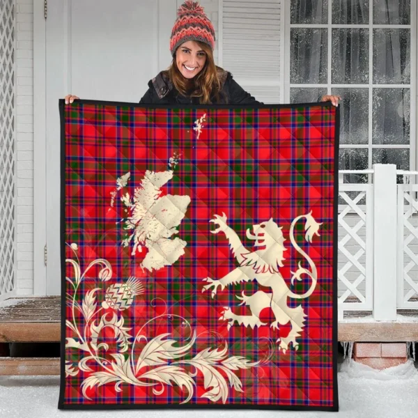 MacKillop Clan Quilt, Scottish Tartan MacKillop Clans Premium Quilt Lion Thistle Map Style - Image 3