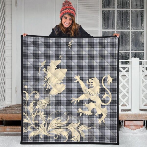 Douglas Grey Modern Clan Quilt, Scottish Tartan Douglas Grey Modern Clans Premium Quilt Lion Thistle Map Style - Image 3