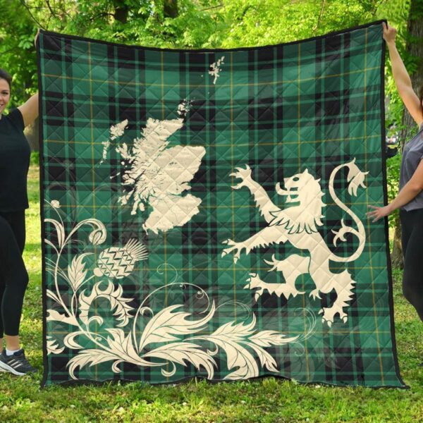 MacArthur Ancient Clan Quilt, Scottish Tartan MacArthur Ancient Clans Premium Quilt Lion Thistle Map Style