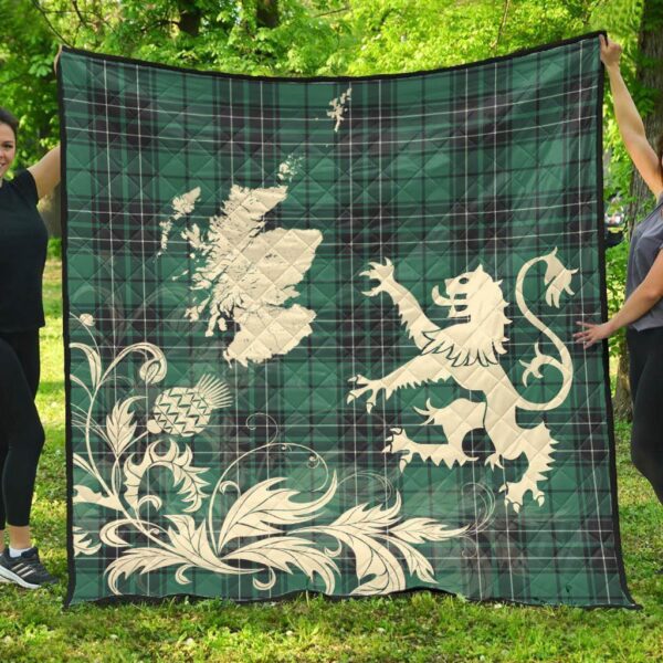 MacLean Hunting Ancient Clan Quilt, Scottish Tartan MacLean Hunting Ancient Clans Premium Quilt Lion Thistle Map Style