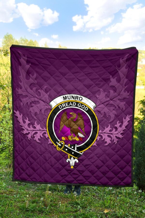 Munro Ancient Clan Quilt, Scottish Tartan Munro Ancient Clans Quilt Violet Style - Image 4