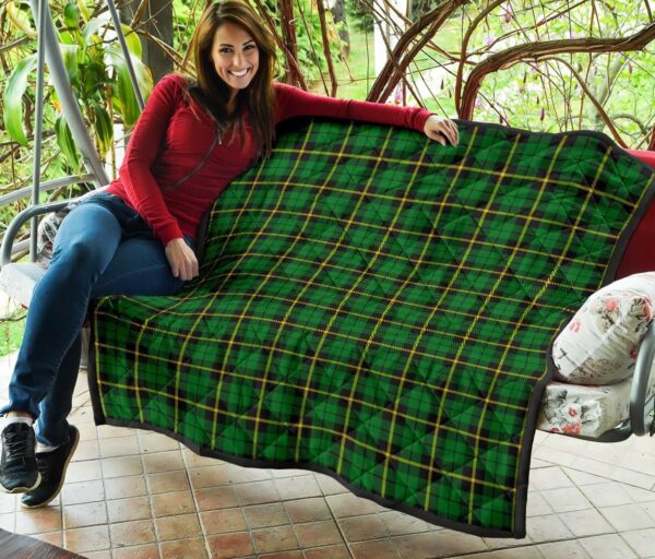 Tartanclans Premium Quilt, Wallace Hunting, Green Tartan Quilt - Image 3