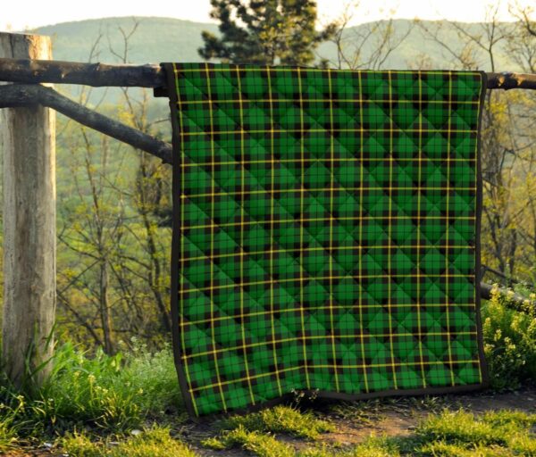 Tartanclans Premium Quilt, Wallace Hunting, Green Tartan Quilt - Image 4