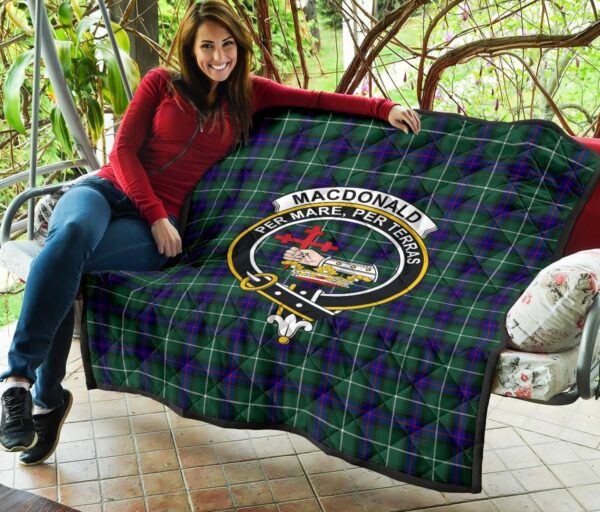 Tartanclans Premium Quilt, MacDonald of the Isles Hunting Modern Tartan Quilt - Image 3