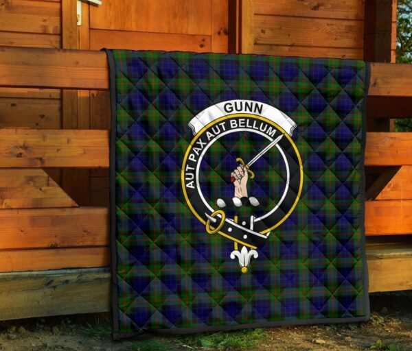 Tartanclans Premium Quilt, Gunn Modern Tartan Quilt - Image 2