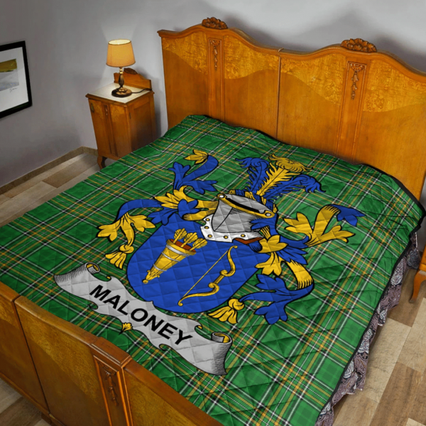 Maloney Or O'Molony Irish Family Crest Premium Quilt - Irish National Tartan - Image 2