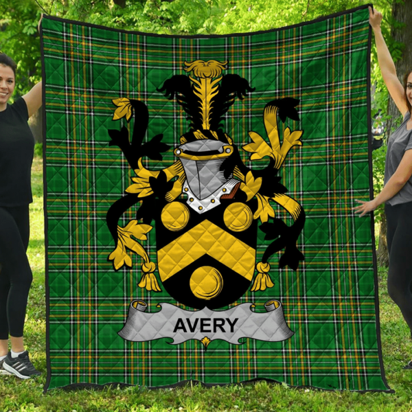 Avery Irish Family Crest Premium Quilt - Irish National Tartan