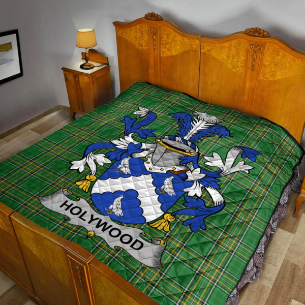 Holywood Irish Family Crest Premium Quilt - Irish National Tartan - Image 2