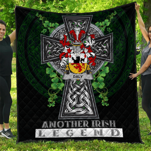 Daly or O'Daly Irish Family Crest Premium Quilt - Irish Legend