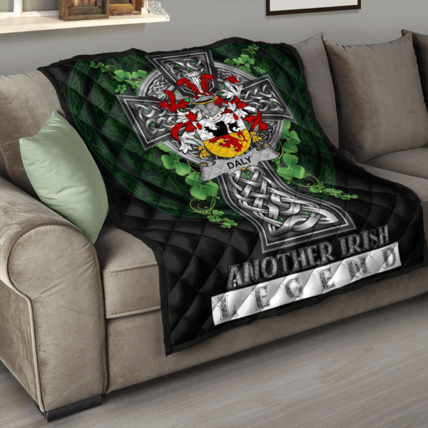 Daly or O'Daly Irish Family Crest Premium Quilt - Irish Legend - Image 3