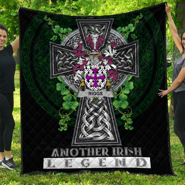 Riggs Irish Family Crest Premium Quilt - Irish Legend