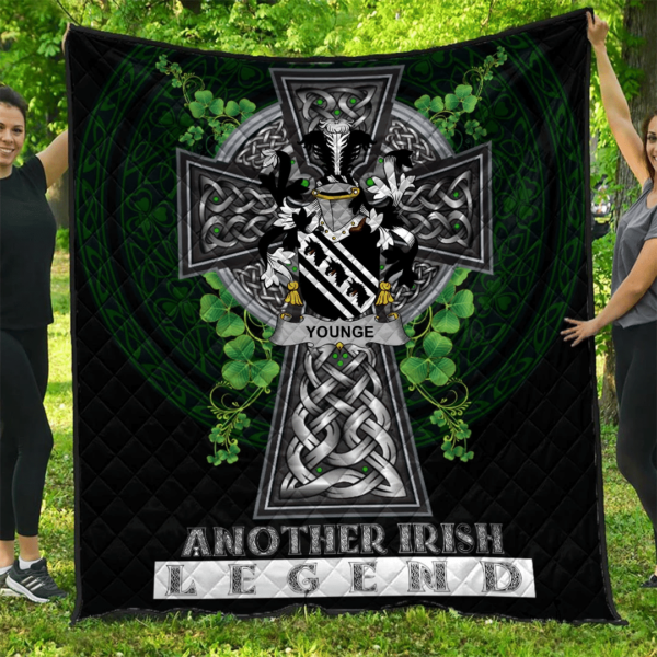 Younge Irish Family Crest Premium Quilt - Irish Legend