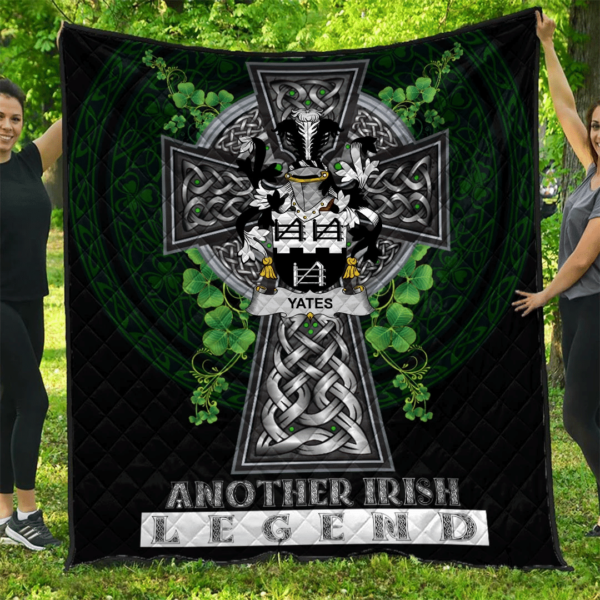 Yeates Irish Family Crest Premium Quilt - Irish Legend