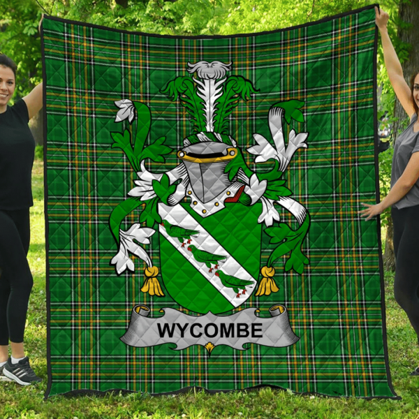 Wycombe Irish Family Crest Premium Quilt - Irish National Tartan