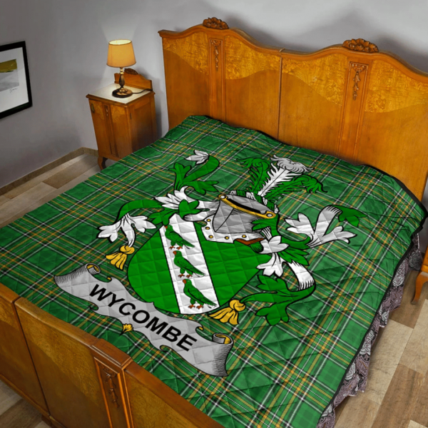 Wycombe Irish Family Crest Premium Quilt - Irish National Tartan - Image 2