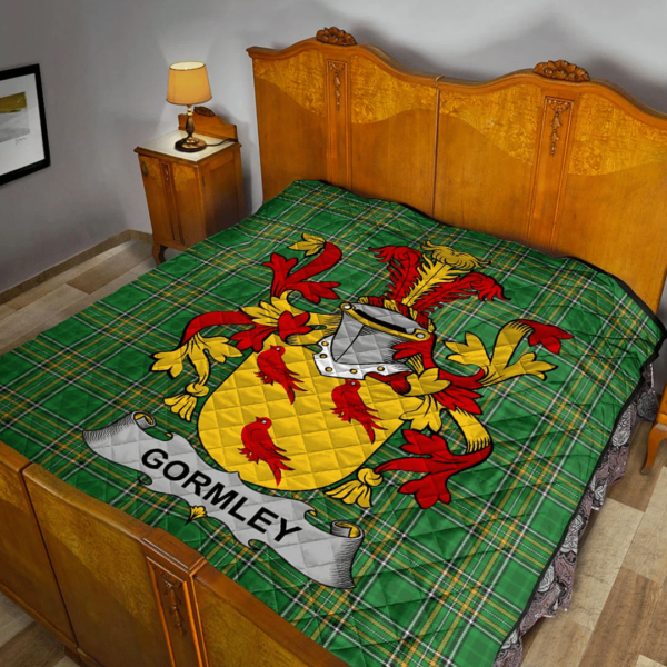 Gormley Or O'Gormley Irish Family Crest Premium Quilt - Irish National Tartan - Image 2