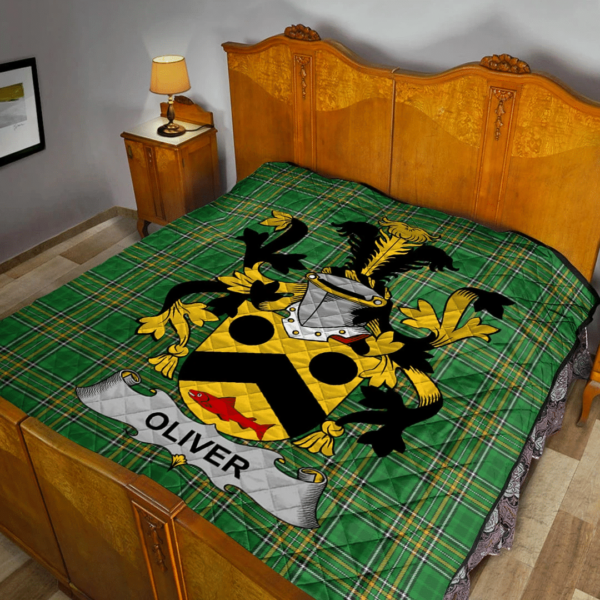 Oliver Irish Family Crest Premium Quilt - Irish National Tartan - Image 2