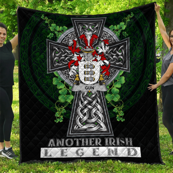 Gun Irish Family Crest Premium Quilt - Irish Legend