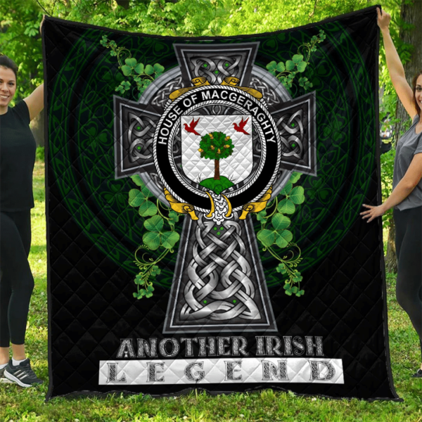 House of MACGERAGHTY Irish Family Crest Premium Quilt - Irish Legend