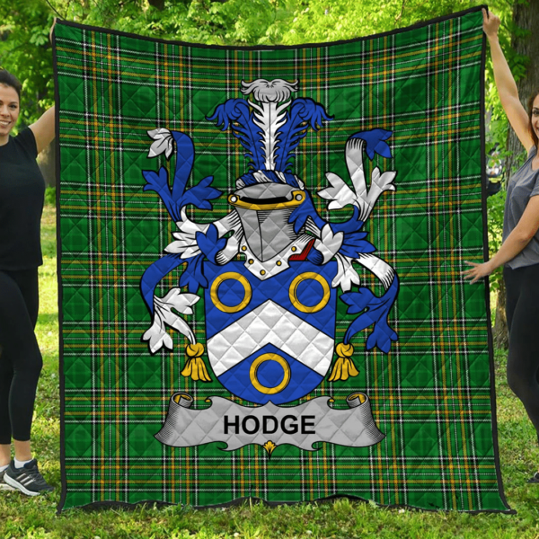 Hodge Irish Family Crest Premium Quilt - Irish National Tartan