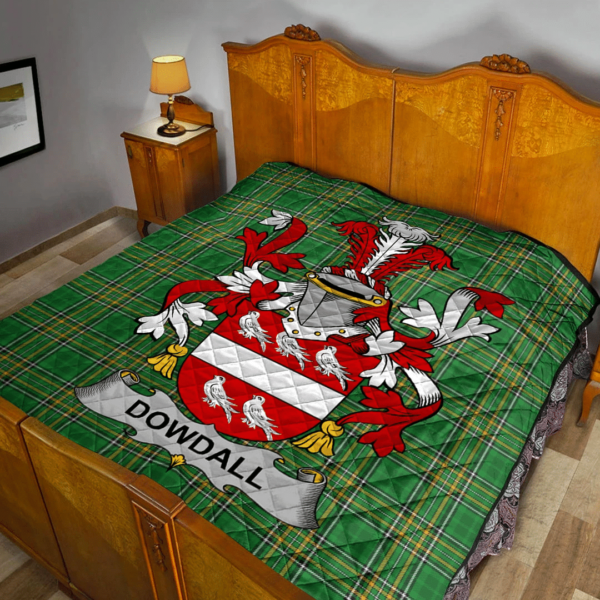 Dowdall Irish Family Crest Premium Quilt - Irish National Tartan - Image 2