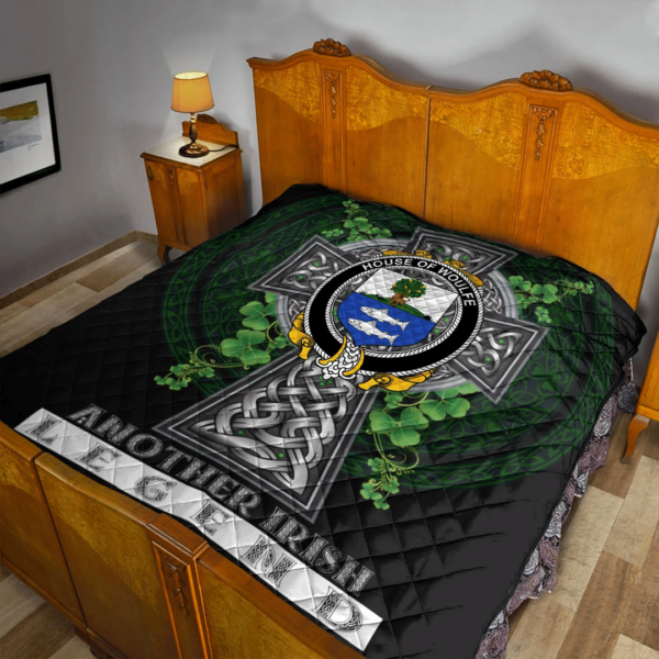 House of WOULFE Irish Family Crest Premium Quilt - Irish Legend - Image 2