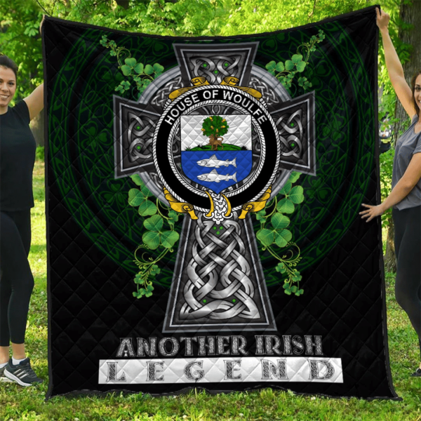 House of WOULFE Irish Family Crest Premium Quilt - Irish Legend